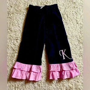 LITTLE GIRLS NAVY PINK RUFFLE PANTS WITH INITIAL “K” EUC SIZE 3